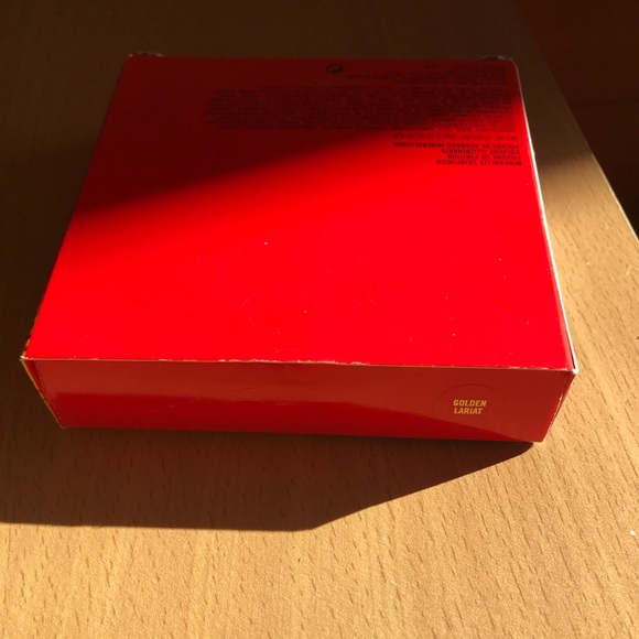 COPY - NIB MAC Wonder Woman GOLDEN LARIAT Blusher/Bronzer/Highlighter - Picture 5 of 5